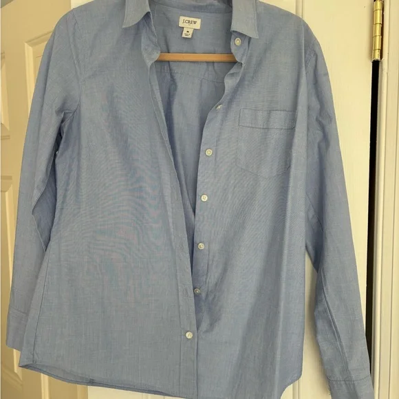 J. Crew women’s Blue oxford Shirt size Medium - Picture 1 of 7